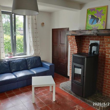 Gite Aische-En-Refail Exterior foto