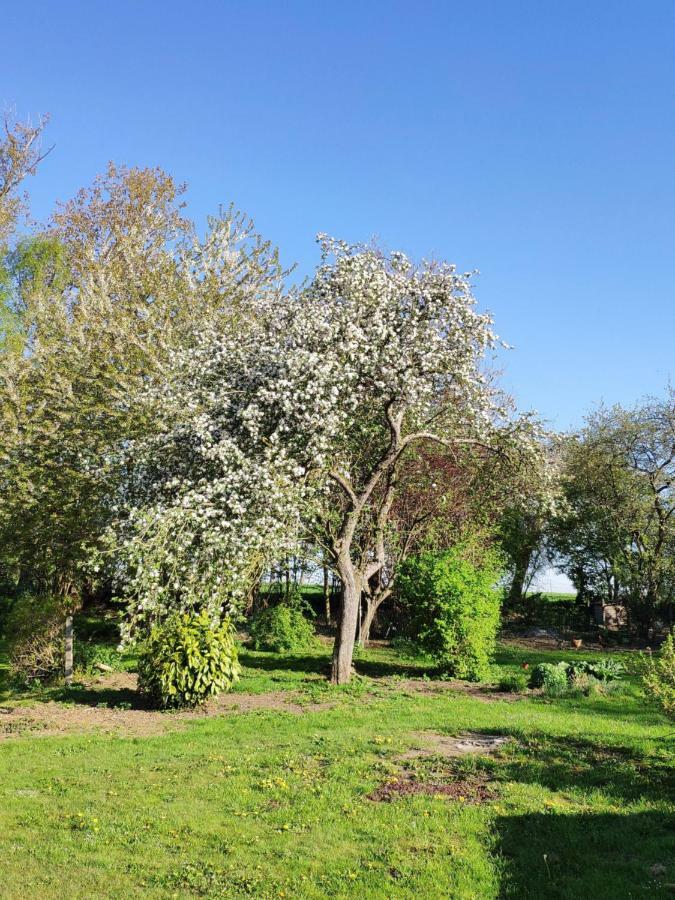 Gite Aische-En-Refail Exterior foto